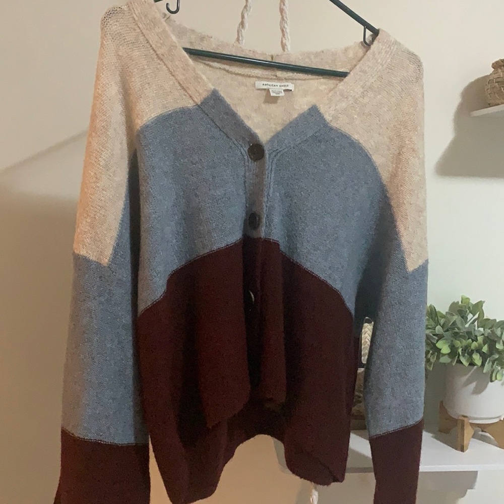 multicolored american eagle sweater